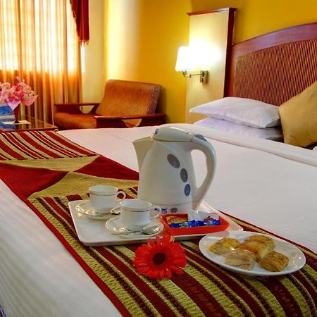 Ponmariresidency Hotel Ооти Екстериор снимка
