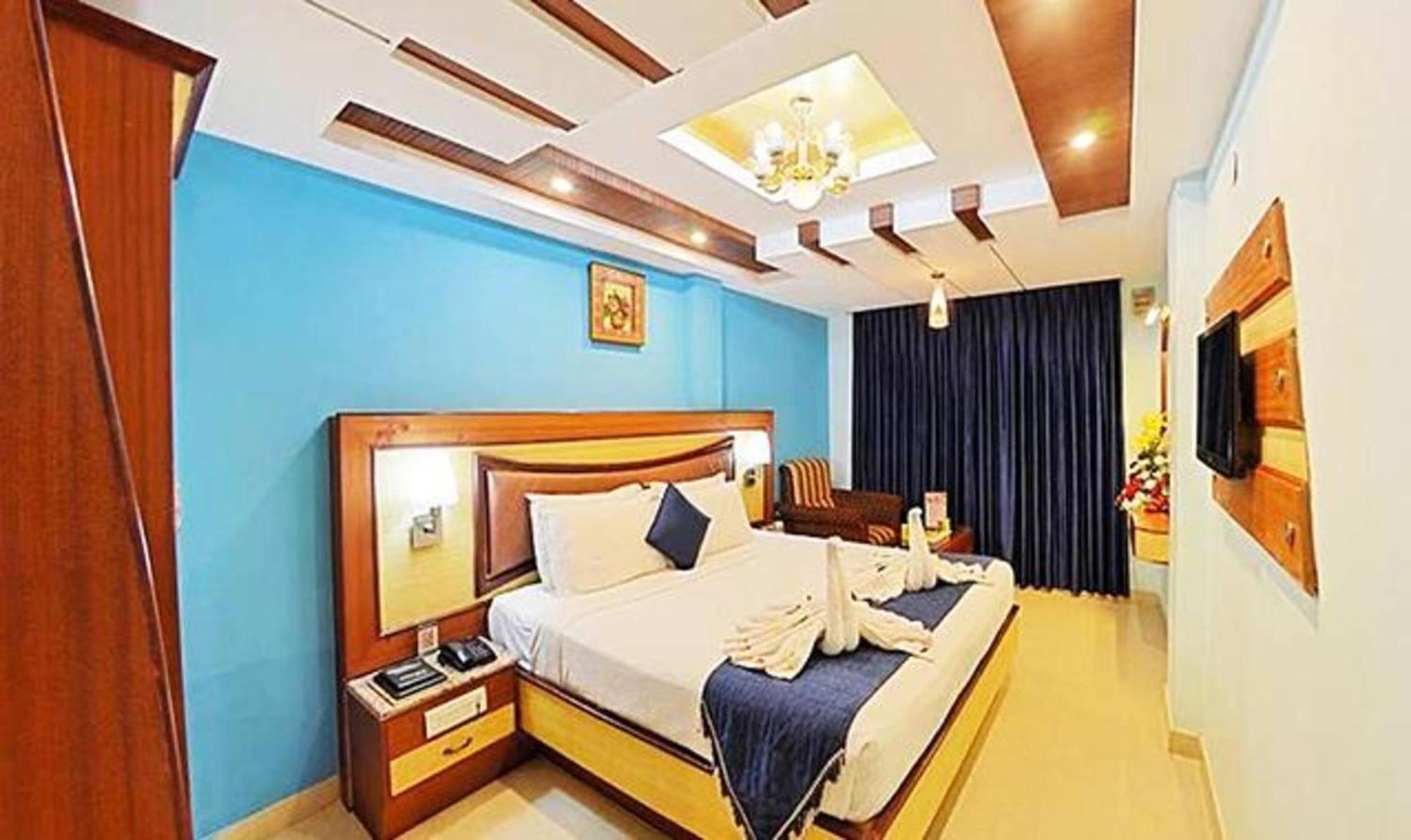 Ponmariresidency Hotel Ооти Екстериор снимка