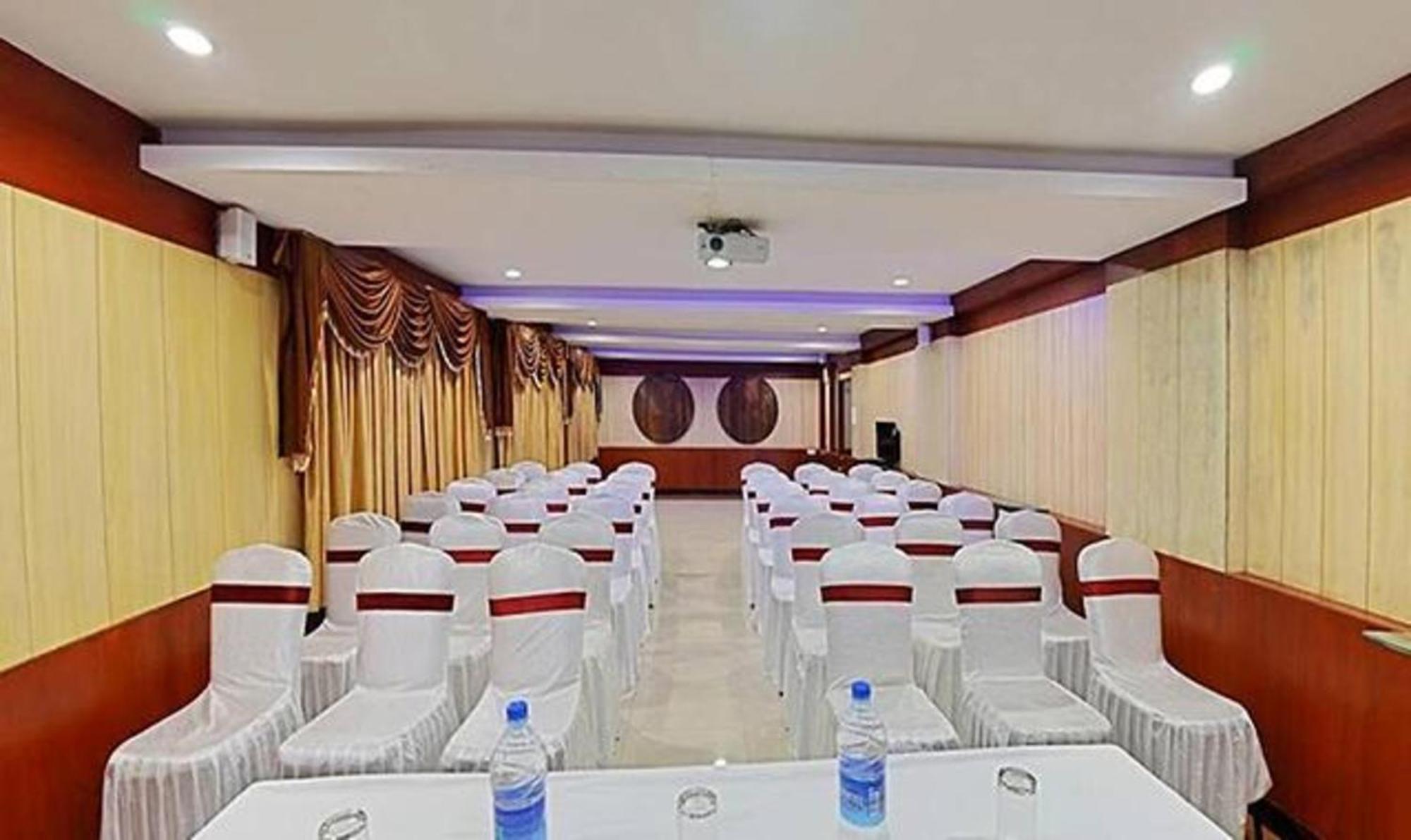 Ponmariresidency Hotel Ооти Екстериор снимка